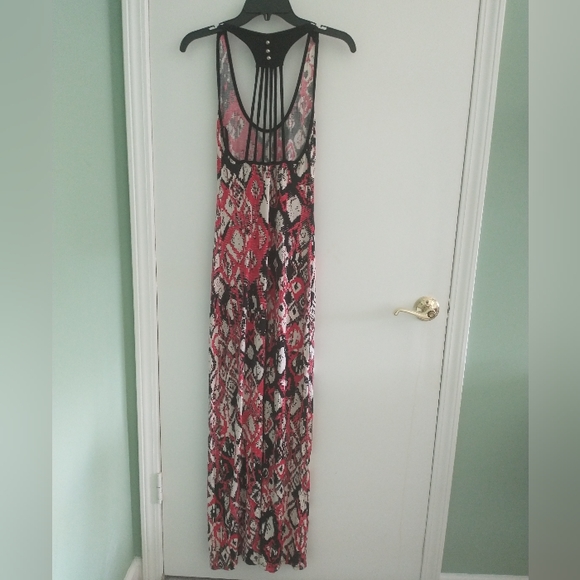 Arden b Maxi printed dress - Picture 8 of 9